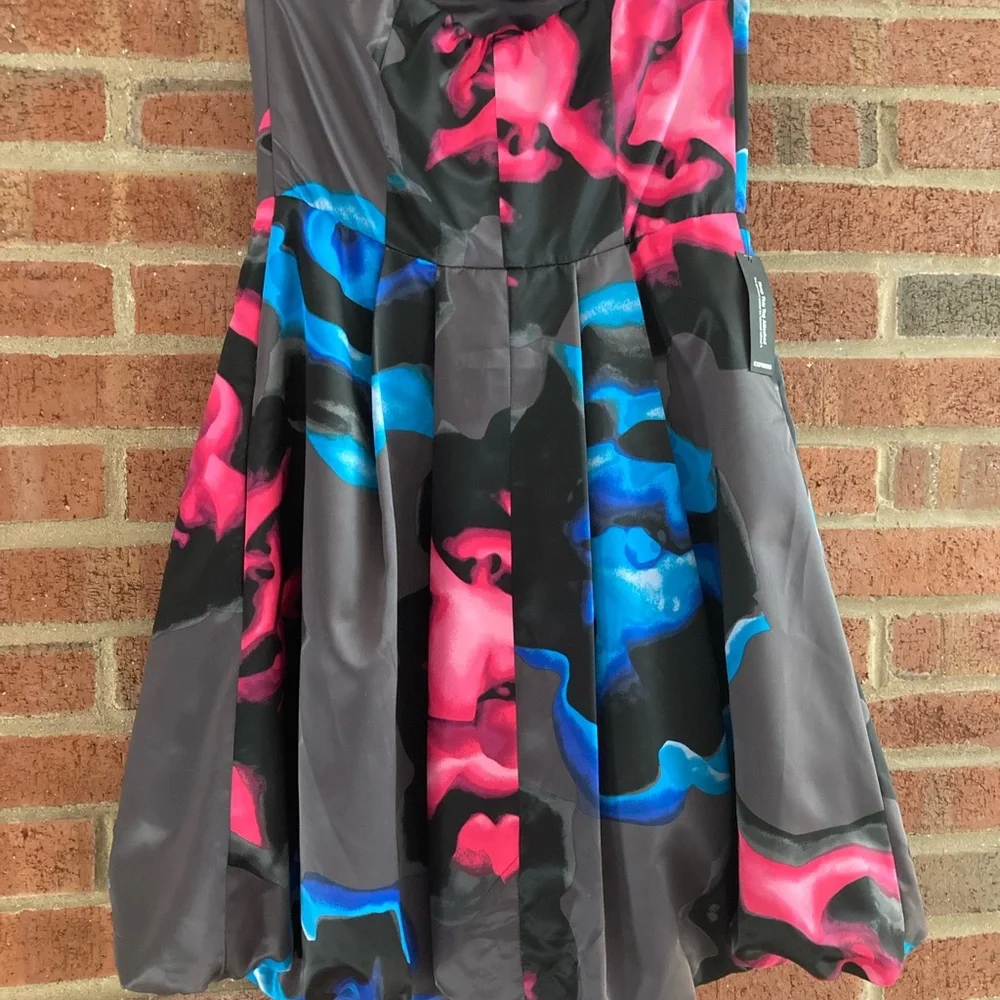 Express dress, size 8. Never worn! - Picture 3 of 6